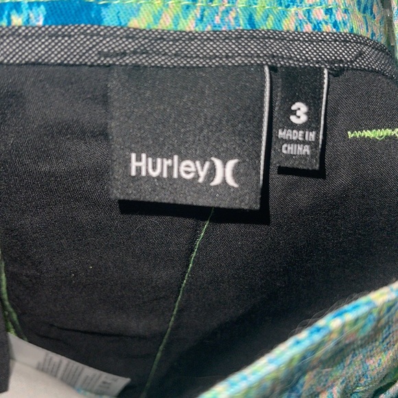 Hurley Snakeskin Print Jean Shorts 3 - Picture 5 of 7